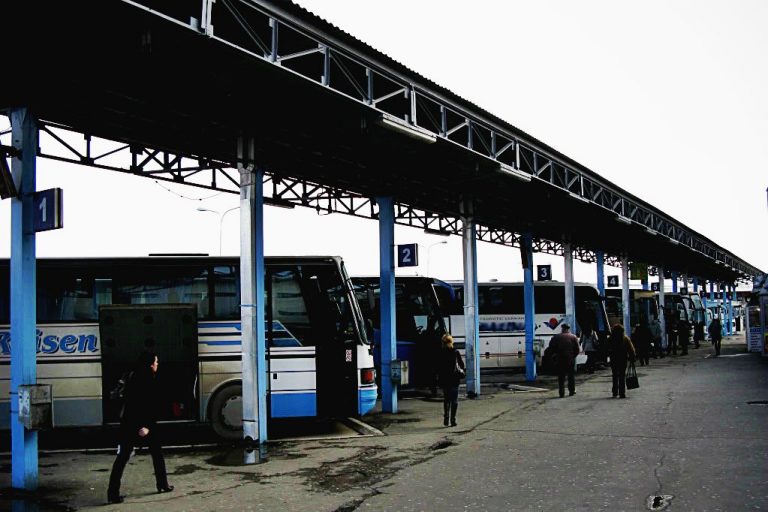 Shtrenjtohen biletat e autobusëve në Kosovë