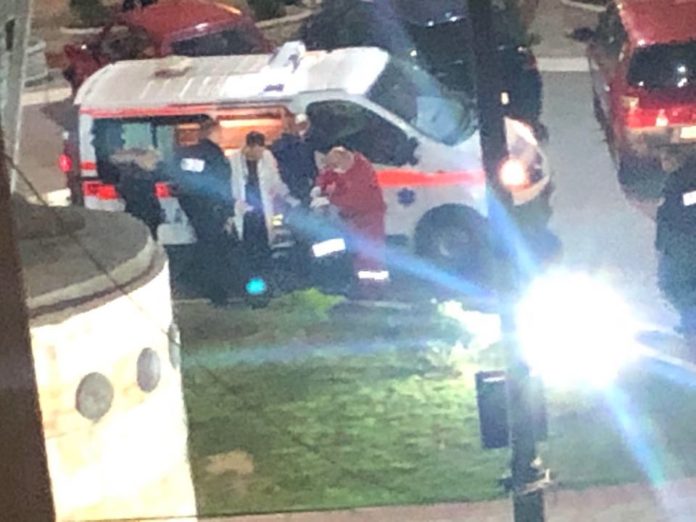 Pamje nga përleshja masive mes dy bandave serbe në veri të Mitrovicës