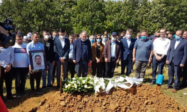 I jepet lamtumira e fundit Albert Krasniqit i cili vdiq dje në aksident