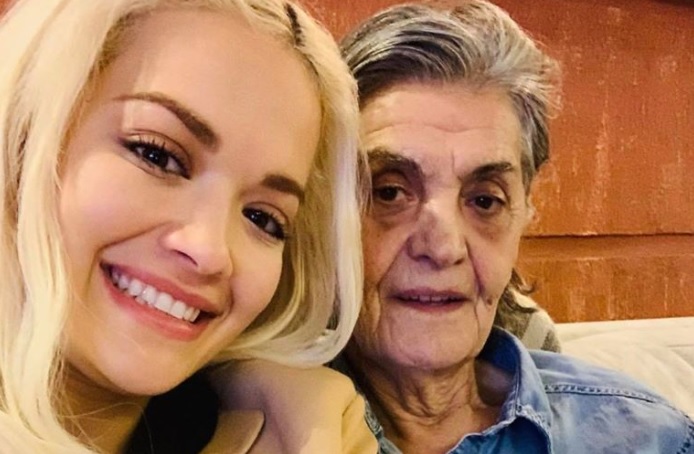 Rita Ora me njoftim prekës për vdekjen e gjyshes