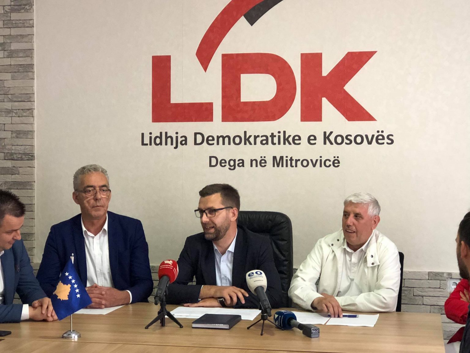 Nënshkruhet marrëveshja: LDK-ja lidh koalicion me AKR-në e PD-në në Mitrovicë