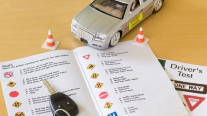 Auto-Shkollat sot në protestë, kërkohet rifillimi i punës