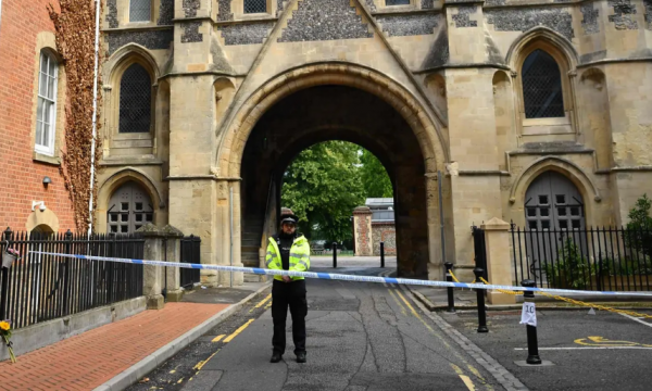 Tre të therur për vdekje në Reading të Britanisë, policia e shpall rastin incident terrorist