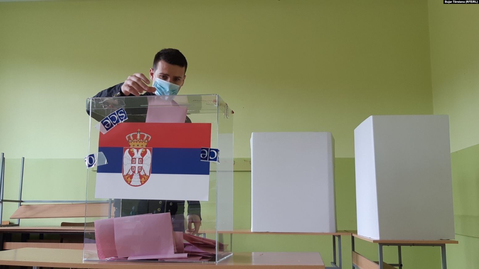 Serbët në Kosovë votojnë për zgjedhjet në Serbi