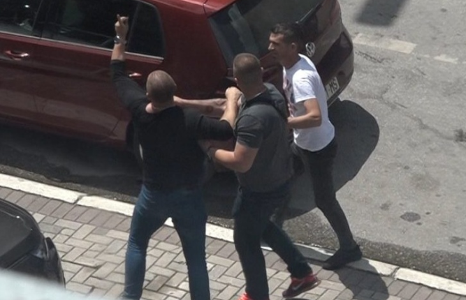 Përleshje me thika në Prishtinë, një person lëndohet rëndë