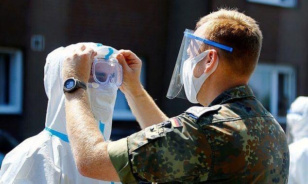 1,500 punëtorë pozitivë me koronavirus, alarmohen autoritetet gjermane