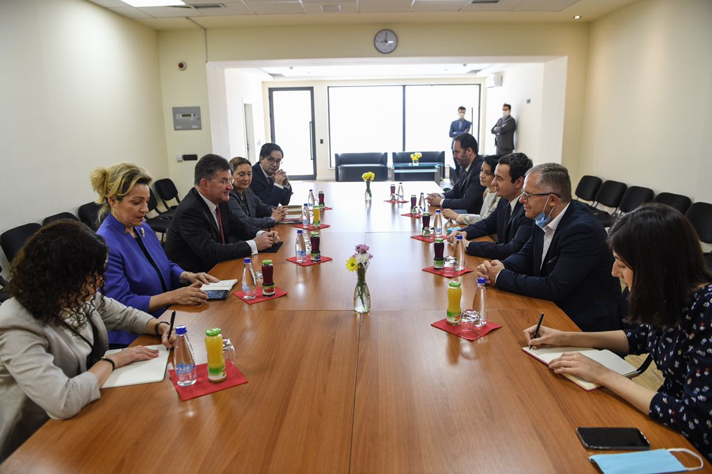 Lajçak pas takimit me Kurtin: Çfarëdo marrëveshje, ajo duhet të jetë e pranueshme për qytetarët e Kosovës