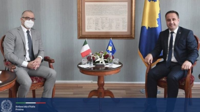 Italia pro heqjes së regjimit të vizave për Kosovën