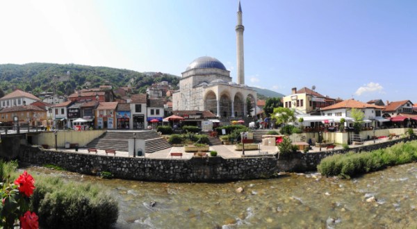 Hajnat vjedhin arkën me para në një xhami në Prizren