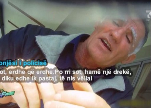 Skandal, polici shqiptar që ngacmoi gruan shtatzënë pasi i kaloi burrin në Greqi