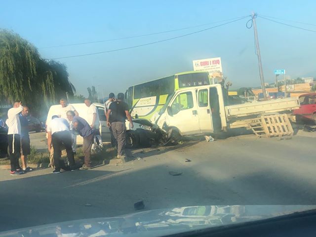 Aksident trafiku me të lënduar në Rahovec