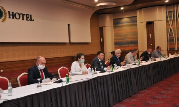 Ministria e Arsimit merr vendim për Testin e Arritshmërisë