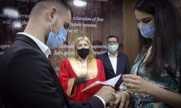 Në Gjilan hapet zyra e re e kurorëzimeve