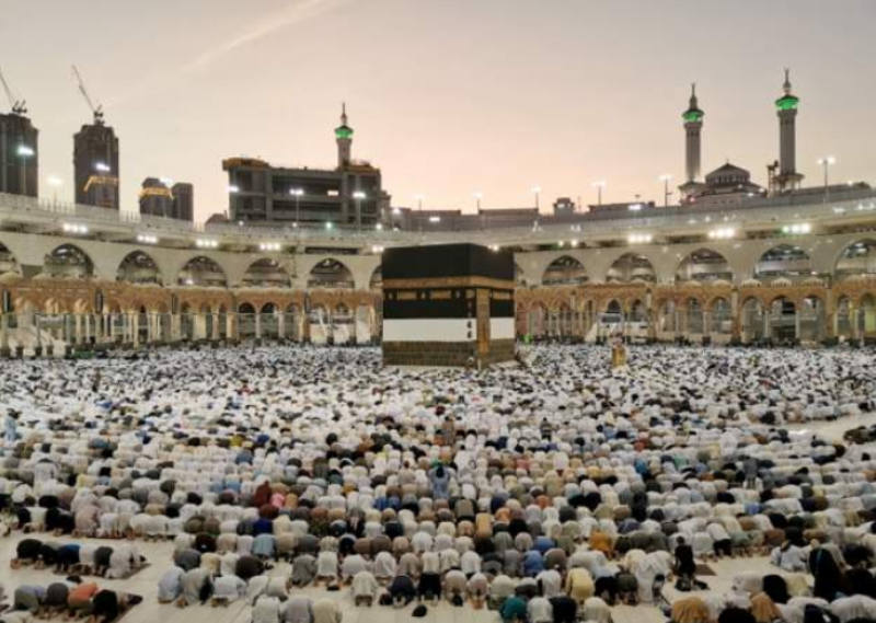 Arabia Saudite tregon cilat janë kushtet për vizitën Umra në Mekë