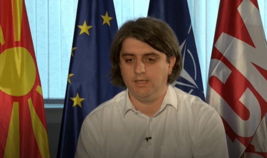Deputeti i infektuar me COVID-19 ka një porosi për qytetarët që nuk i besojnë virusit