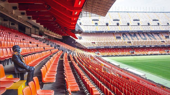 Tifozi historik i Valencias në “Mestalla”, nuk e largon as Koronavirusi