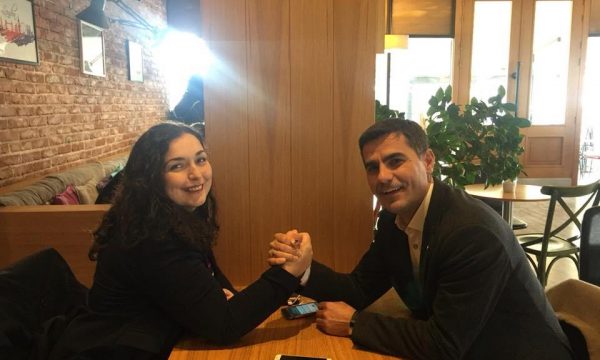 A po paralajmëron Xhafer Tahiri një parti të re me në krye Vjosa Osmanin?