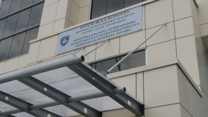 Një zyrtar nga kabineti i ministrit Veliu del pozitiv me koronavirus