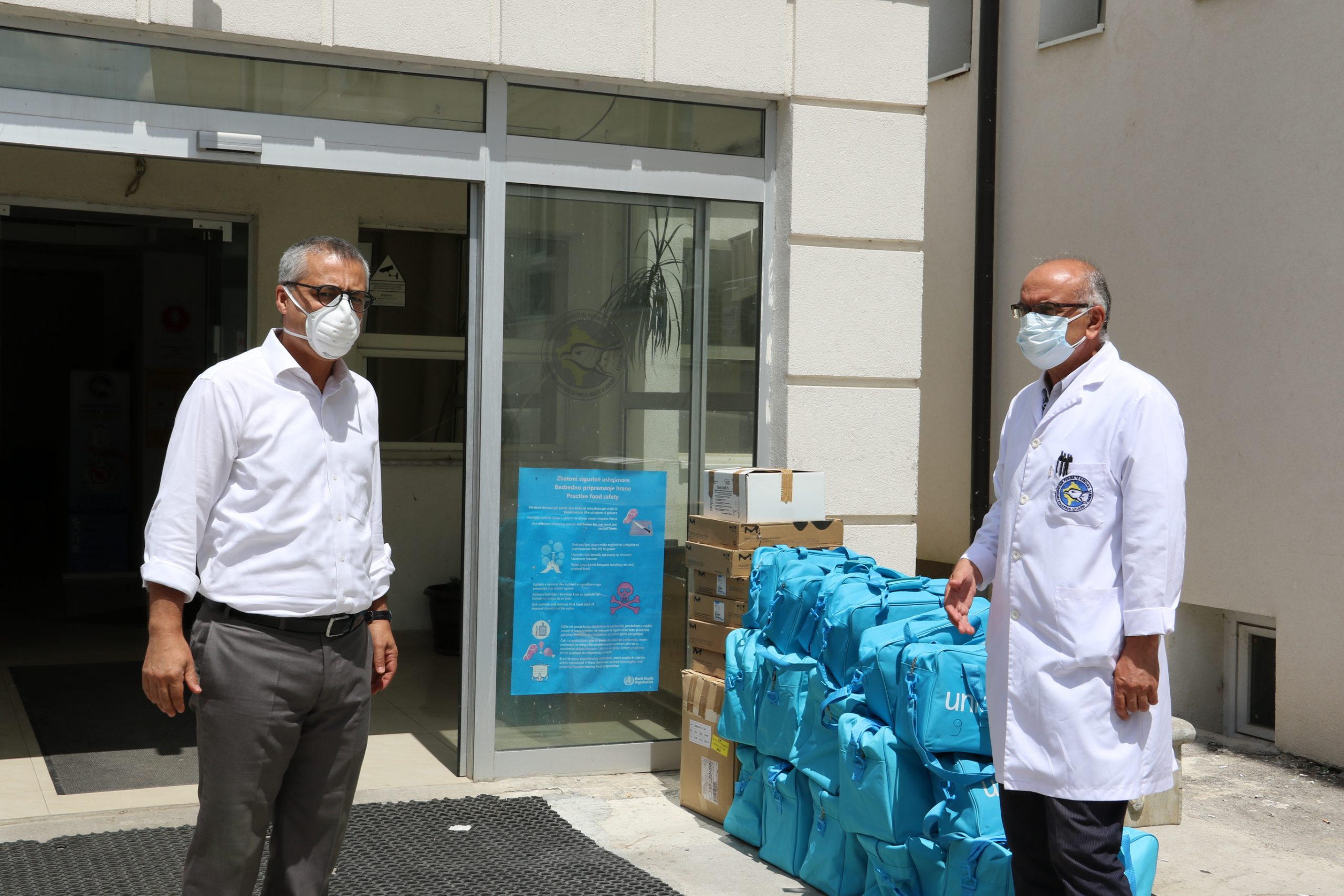 UNICEF-i i jep donacion IKSHP pajisje për testimin e cilësisë së ujit të pijshëm
