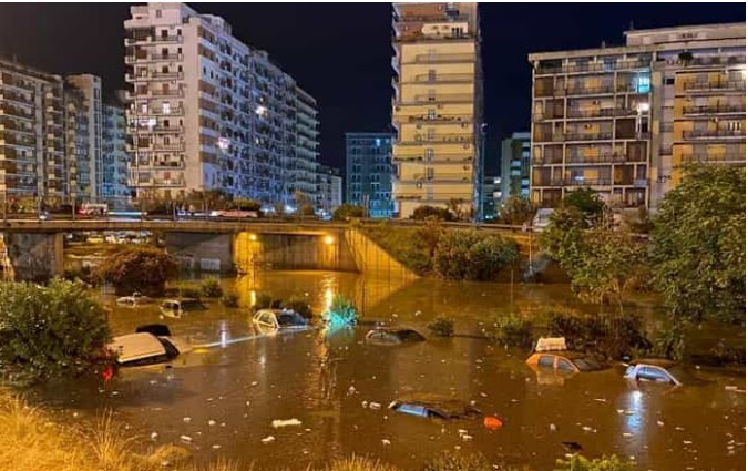 Përmbytet Palermo në Itali prej reshjeve të dendura të shiut