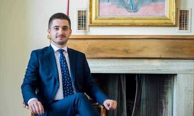 Deputeti Gjyshinca i VV-së thotë se ka marrë lëndime trupore nga kolegët e LDK-së
