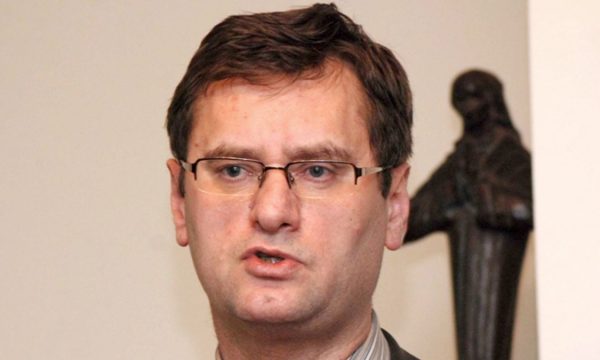 Këshilltari i Presidentit tregon se çka do të bisedohet në Uashington më 2 shtator