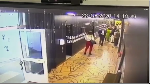 Publikohet pamjet e kamerave nga përleshja në Kuvend