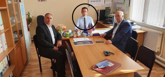 I plagosuri në Istog, i emëruar pak kohë më parë si drejtor i një shkolle