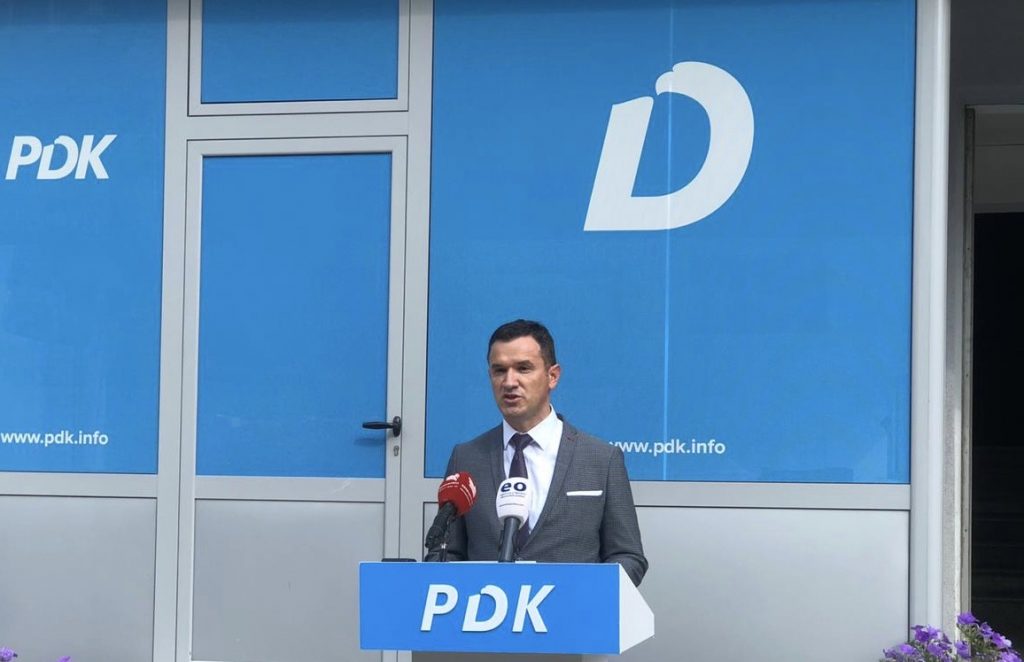 PDK-ja fajëson VV-në që udhëhoqi për katër muaj me vendin për gjendjen në Telekom