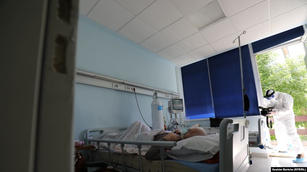 432 pacientë të infektuar me COVID të shtrirë në spitale