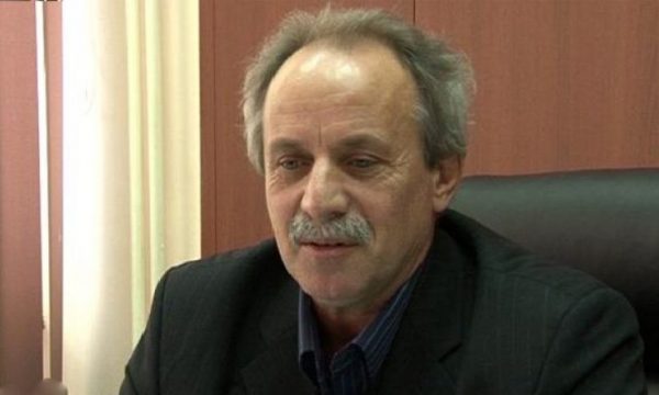 PDK reagon pas punësimit të djalit të kryetarit të Fushë-Kosovës në ministrinë e Rakiqit