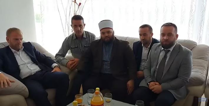 Pajtohen dy familje të hasmëruara në Prishtinë (VIDEO)