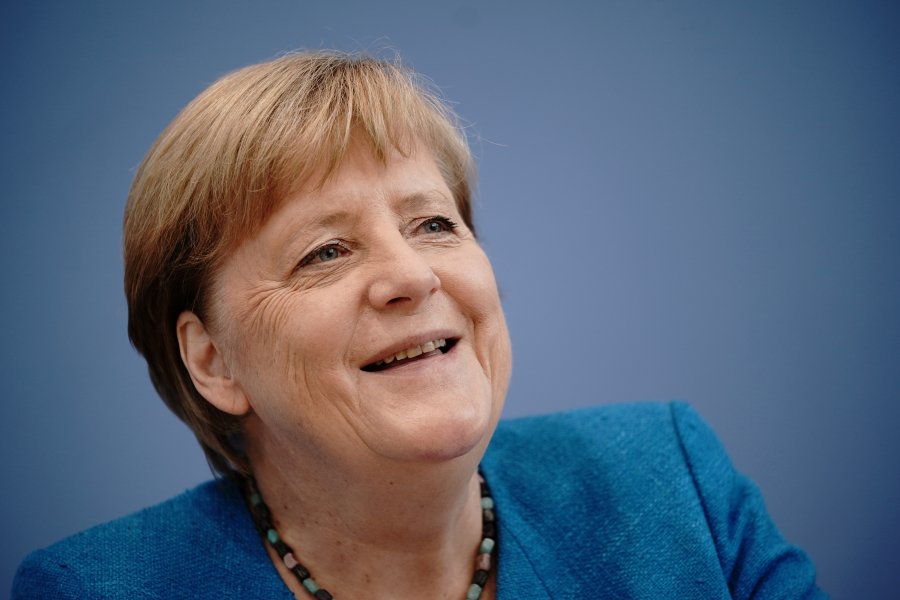 Merkel qesh kur pyetet nëse Trumpi e ka magjepsur
