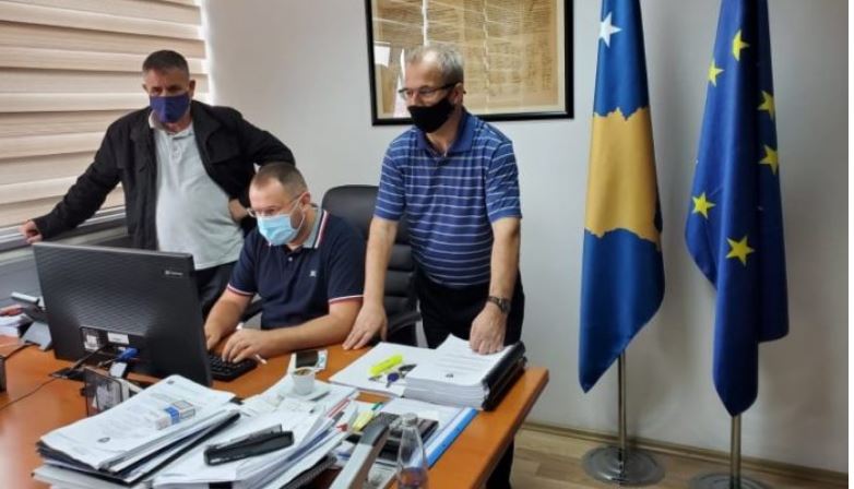 Zëvendësministri i Financave: Pagat prej 170 euro për punëtorët po ekzekutohen