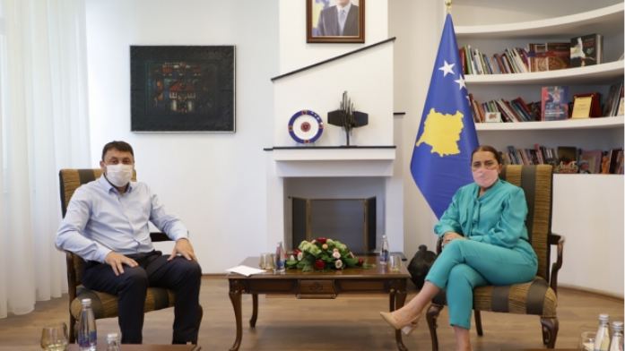 Dumoshi e Likaj: Orientimi i të rinjve në aftësim profesional për t’u përgatitur për treg të punës
