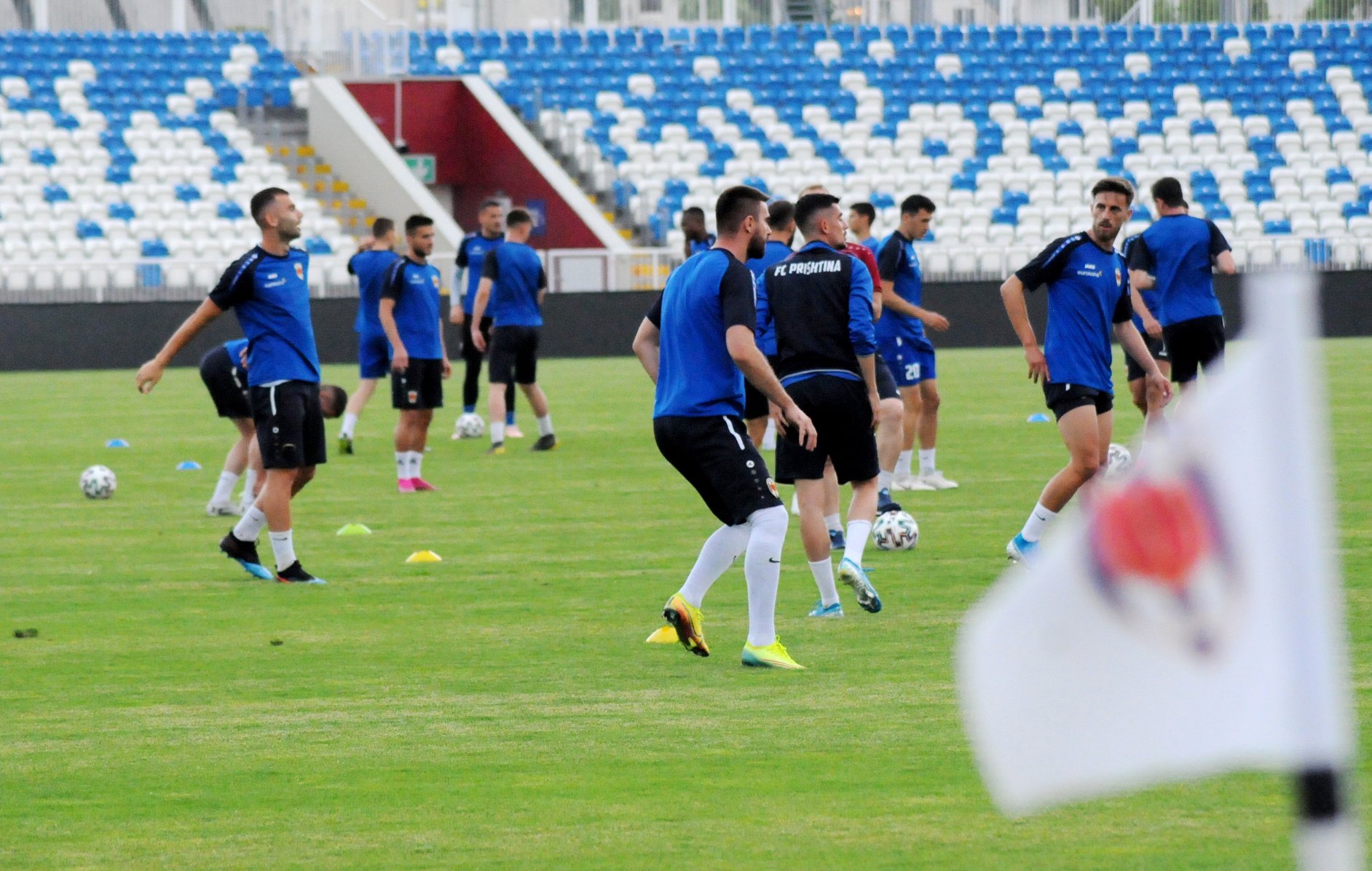 Futbollistët e Prishtinës nisin testimet për COVID-19 pas kthimit nga Gjibraltari