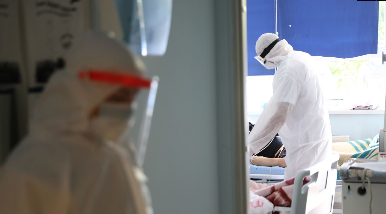 100 pacientë me koronavirus po trajtohen në klinikat e spitalet e Kosovës