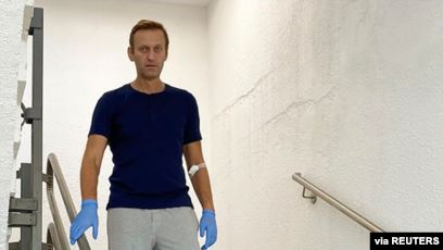Navalni i kërkon Rusisë t’i kthejë rrobat e trupit për hetimin e helmimit