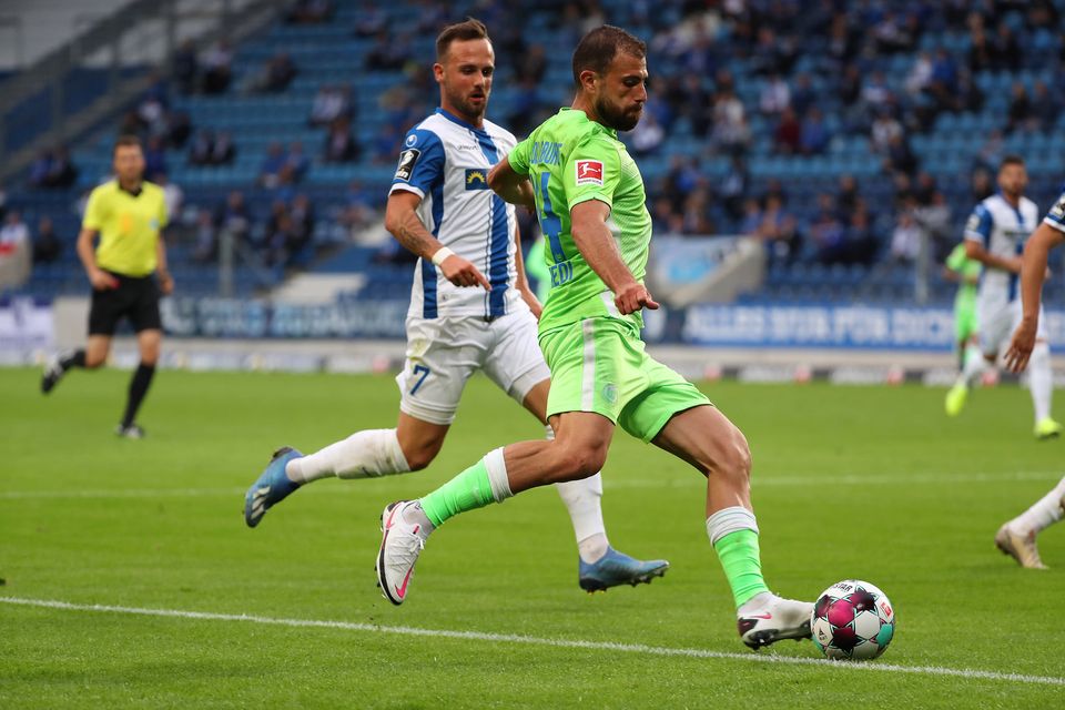 Në Gjermani hapën pjesërisht stadiumet, Admir Mehmedi shënon dy gola në praninë e mbi një mijë tifozëve