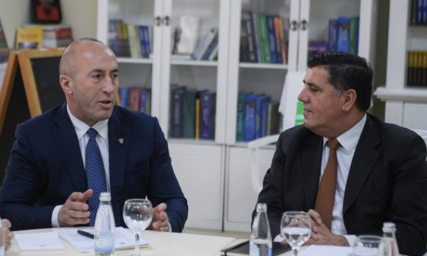 Haziri i përgjigjet shkurt Haradinajt pas kritikave të ashpra që ia bëri mbrëmë