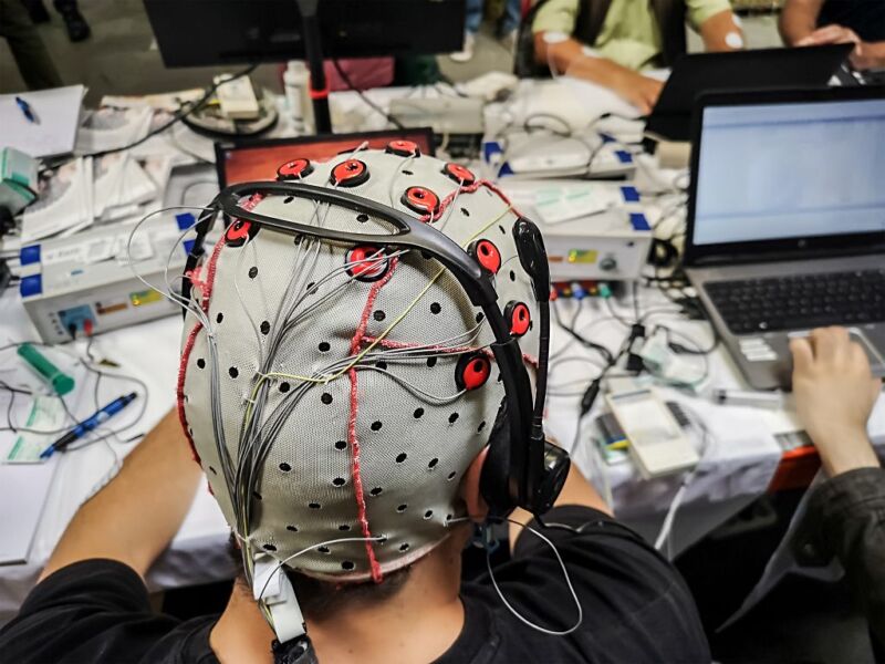 Kompjuteri që lexon mendjen e njeriut! Eksperimenti në Helsinki zbulon atë që ne as nuk mund ta imagjinonim