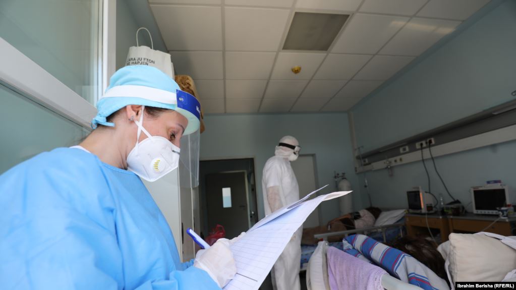 Mbi 100 persona me kancer, të sëmurë edhe me COVID-19