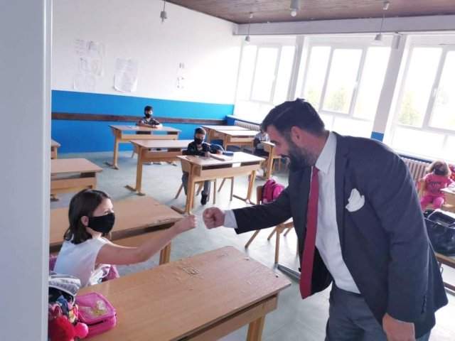 Ditë historike në Luginën e Preshevës: Sot shpëndahen librat shqip për nxënësit