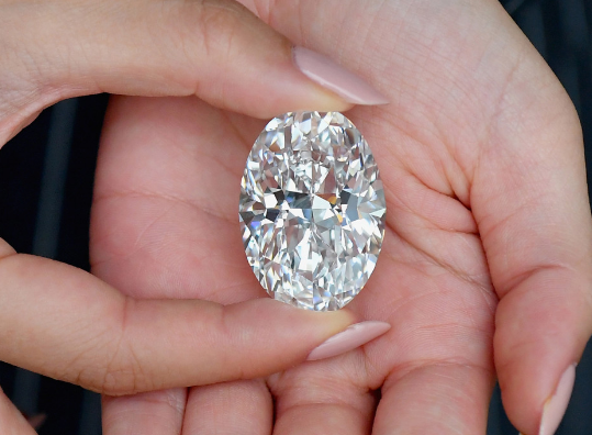 Diamanti i përsosur 102 karat del në ankand, ja shuma marramendëse që mund të shitet