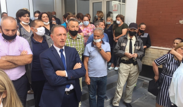 ​Punëtorët teknikë në spitale paralajmërojnë bojkotim të punës