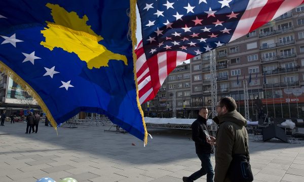 SHBA vendos kufizime për studentët nga Kosova