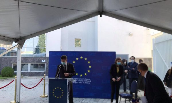 Lajçak i prerë: S’do të ketë marrëveshje pa Asociacion