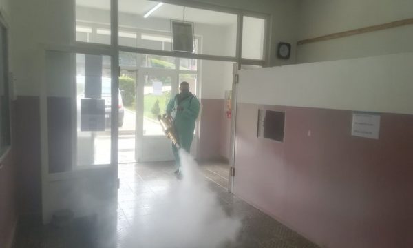 Ndërpritet mësimi në shkollën e mesme në Dragash, një mësues pozitiv me COVID
