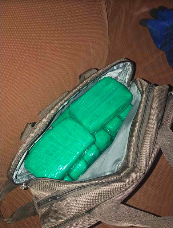 Aksion i Policisë së Kosovës: Kapen 5 kg heroinë, një veturë, katër telefona, franga e euro