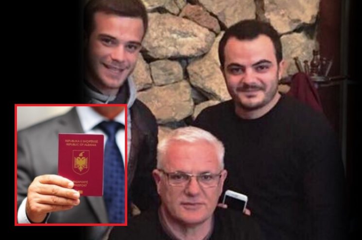 “Shefi i shefave” dhe djemtë e tij marrin pasaportat e Shqipërisë